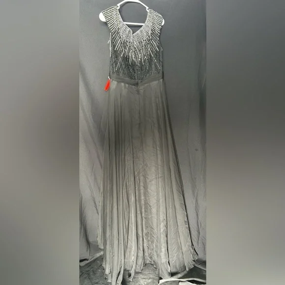 MAC DUGGAL 67735 NWT Beaded Cap Sleeve A Line Gown (Plus) - Picture 5 of 8